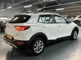 Kia Stonic thumbnail 23