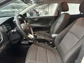 Kia Stonic thumbnail 25