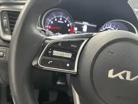 Kia Ceed-sportswagon thumbnail 4