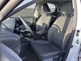 Toyota Yaris thumbnail 14