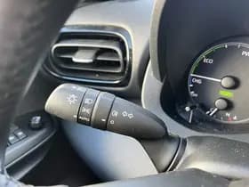 Toyota Yaris thumbnail 66