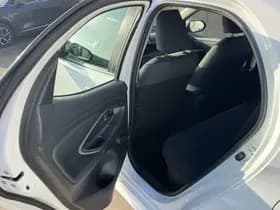 Toyota Yaris thumbnail 81