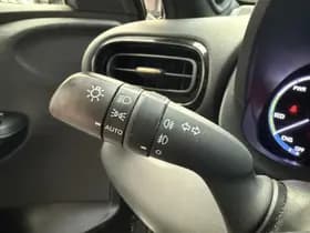 Toyota Yaris-cross thumbnail 6