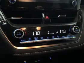 Toyota Corolla-touring-sports thumbnail 19