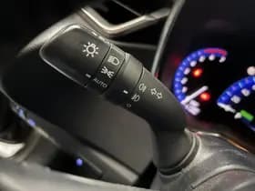 Toyota Corolla-touring-sports thumbnail 10