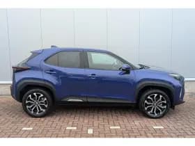 Toyota Yaris-cross thumbnail 2