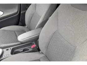 Toyota Yaris-cross thumbnail 47