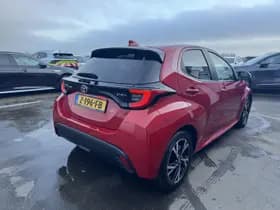 Toyota Yaris thumbnail 8