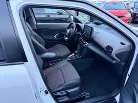 Toyota Yaris-cross thumbnail 71