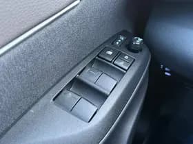 Toyota Yaris-cross thumbnail 90