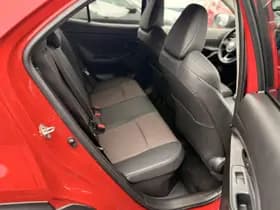 Toyota Yaris-cross thumbnail 11