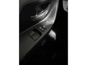 Toyota Yaris thumbnail 13