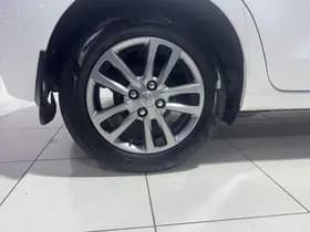 Toyota Yaris thumbnail 20