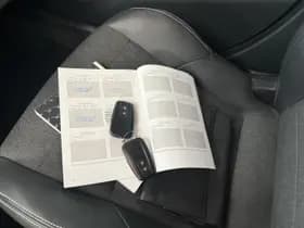 Toyota Corolla-touring-sports thumbnail 13