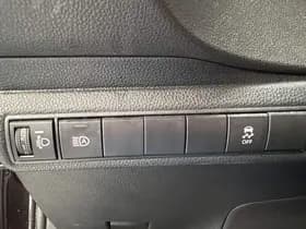 Toyota Corolla-touring-sports thumbnail 25