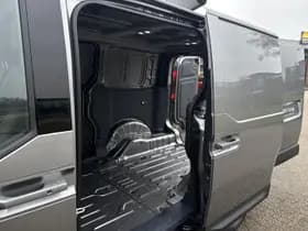 Kia Pv5 thumbnail 16