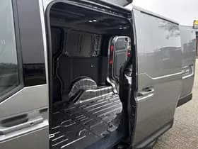 Kia Pv5 thumbnail 60