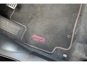 Suzuki Swift thumbnail 17