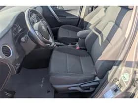 Toyota Auris thumbnail 7