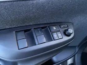 Toyota Yaris-cross thumbnail 69