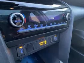 Toyota Yaris-cross thumbnail 84