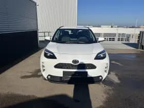 Toyota Yaris-cross thumbnail 4