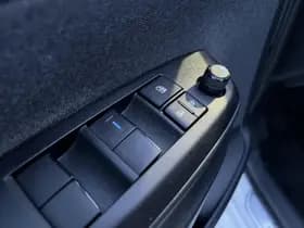 Toyota Yaris thumbnail 19