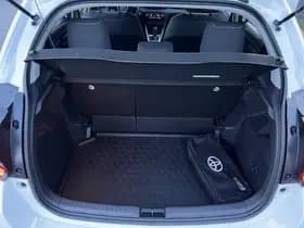 Toyota Yaris thumbnail 52