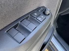 Toyota Yaris-cross thumbnail 36