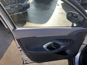 Toyota Yaris-cross thumbnail 37