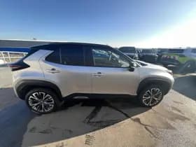 Toyota Yaris-cross thumbnail 8