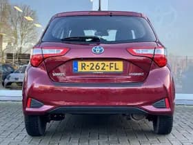 Toyota Yaris thumbnail 12