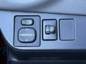 Toyota Yaris thumbnail 47