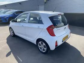 Kia Picanto thumbnail 5