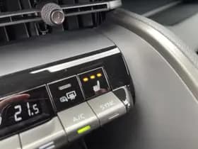 Toyota C-hr thumbnail 26