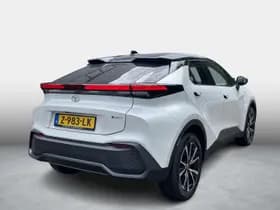 Toyota C-hr thumbnail 5