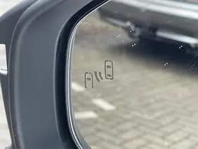 Toyota C-hr thumbnail 10