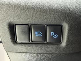 Toyota C-hr thumbnail 32