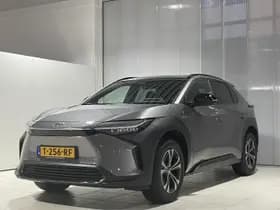 Toyota Bz4x thumbnail 6