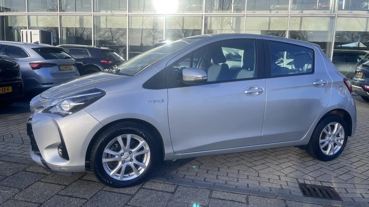 Toyota Yaris — foto 1