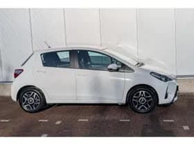 Toyota Yaris thumbnail 2