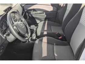 Toyota Yaris thumbnail 14