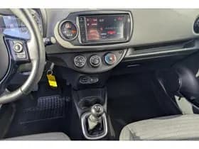 Toyota Yaris thumbnail 24