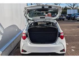 Toyota Yaris thumbnail 39