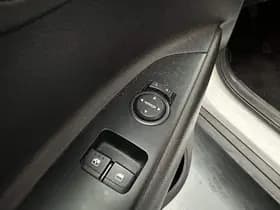 Kia Stonic thumbnail 26