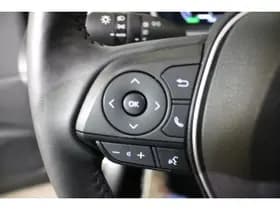 Toyota Corolla-cross thumbnail 12