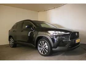 Toyota Corolla-cross thumbnail 8