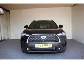 Toyota Corolla-cross thumbnail 10