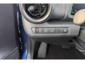 Toyota C-hr thumbnail 57