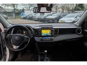 Toyota Rav4 thumbnail 18